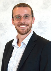 Lars Leonhardt Lars Leonhardt